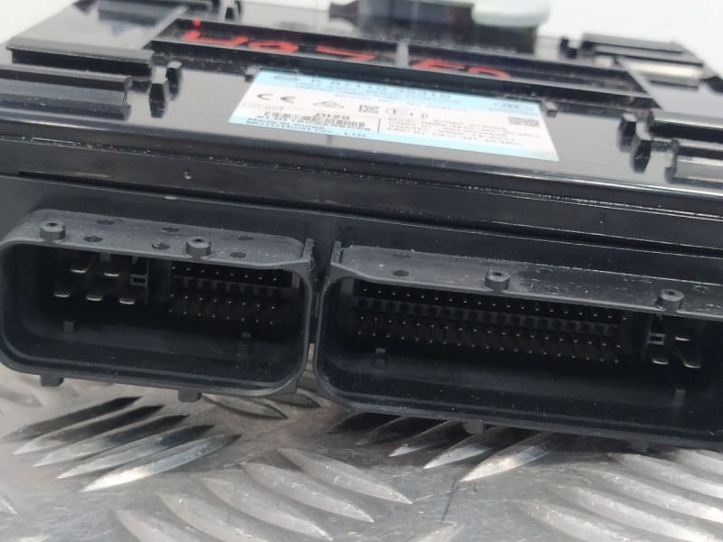 Recambio de modulo electronico para ssangyong tivoli premium 4x2 referencia OEM IAM K8711035310  2014DJ4658