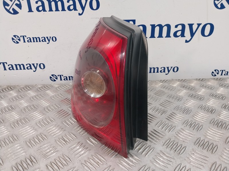 Recambio de piloto trasero izquierdo para volkswagen golf v berlina (1k1) referencia OEM IAM 1K6945095Q  89031704