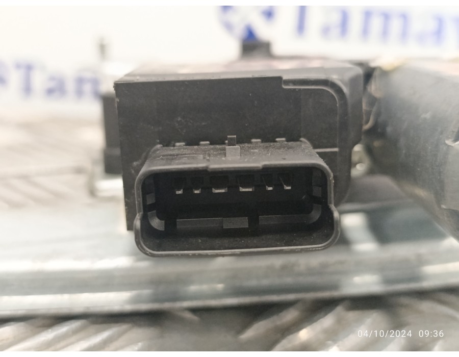 Recambio de elevalunas delantero derecho para peugeot 2008 (--.2013) 1.2 12v e-thp referencia OEM IAM 1137328865  0130824160