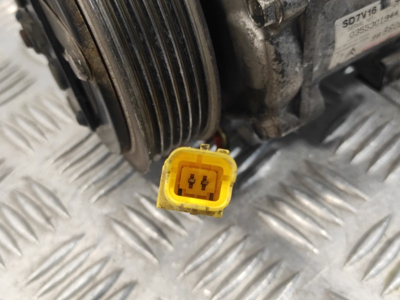 Recambio de compresor aire acondicionado para citroën xsara picasso referencia OEM IAM 9686061780  SD7V161802