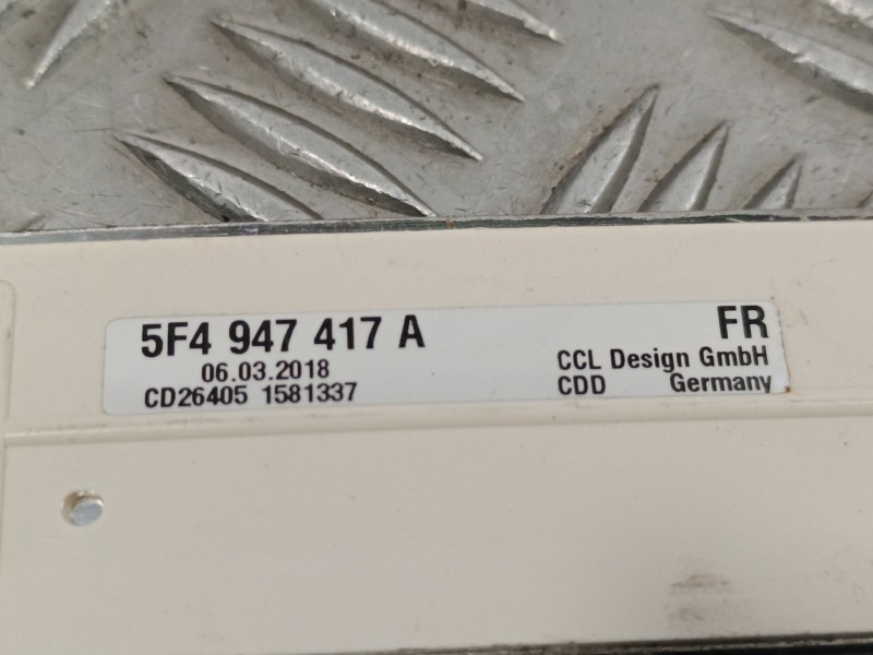Recambio de moldura para seat leon (1p1) 1.4 16v tsi referencia OEM IAM 5F4947417A  