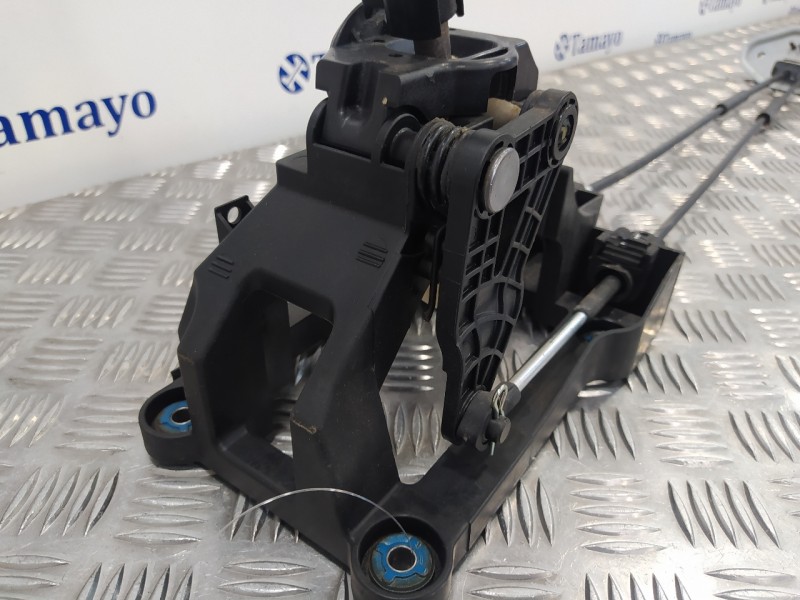 Recambio de palanca cambio para ssangyong tivoli premium 4x2 referencia OEM IAM   