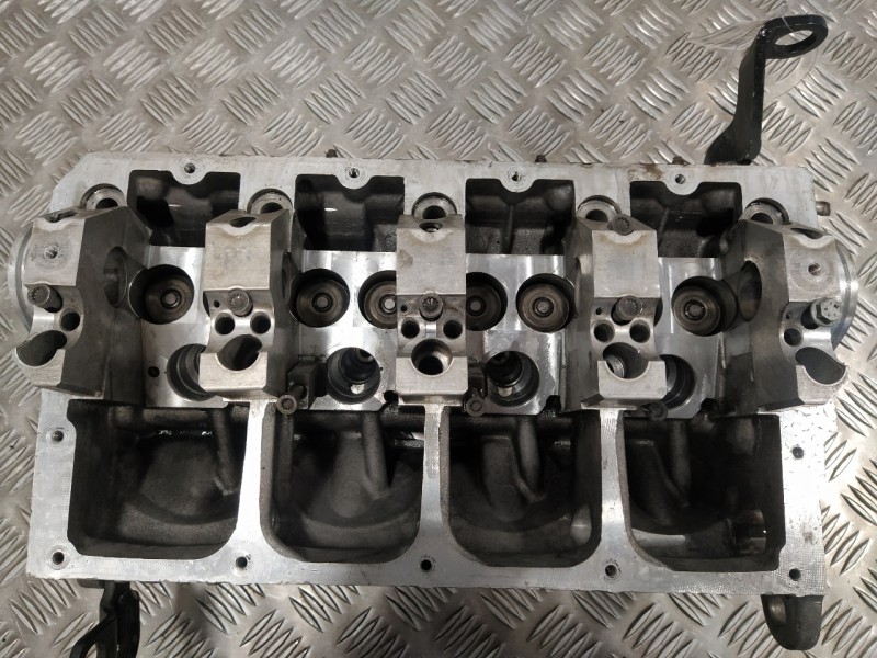 Recambio de culata para volkswagen golf iv berlina (1j1) 1.9 tdi referencia OEM IAM 038103373C  