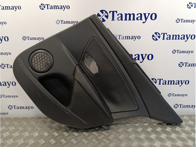 Recambio de guarnecido puerta trasera derecha para renault fluence 1.5 dci diesel fap referencia OEM IAM 829A00203R  