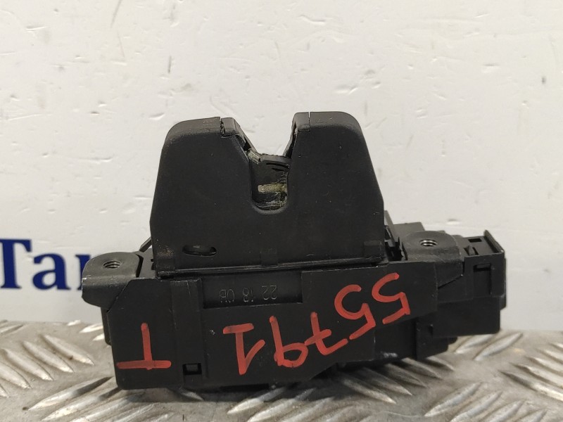 Recambio de cerradura maletero / porton para peugeot 308 1.6 blue-hdi fap referencia OEM IAM 9816195380  