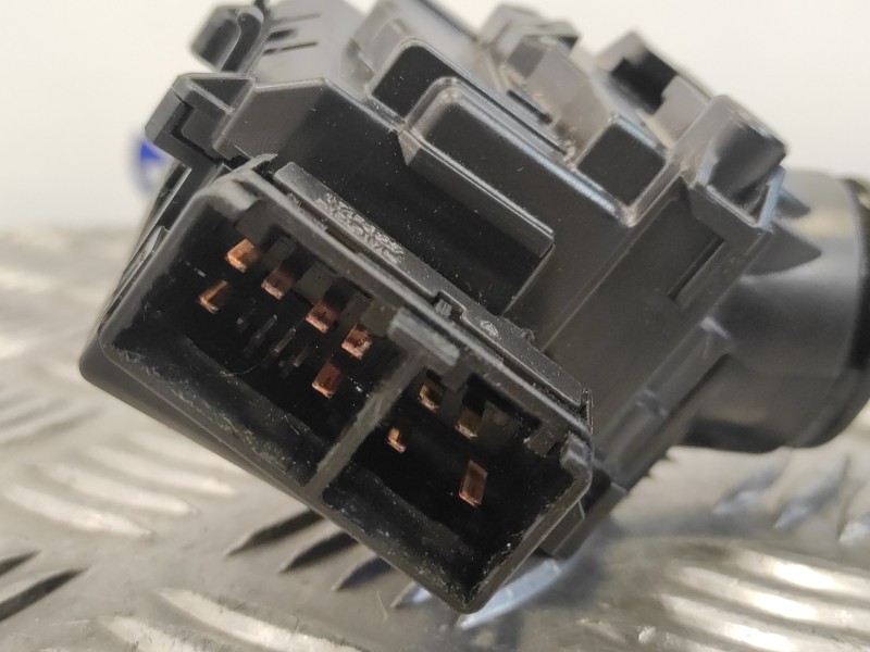 Recambio de mando limpia para toyota auris 1.8 16v (híbrido) referencia OEM IAM 0267017F858  