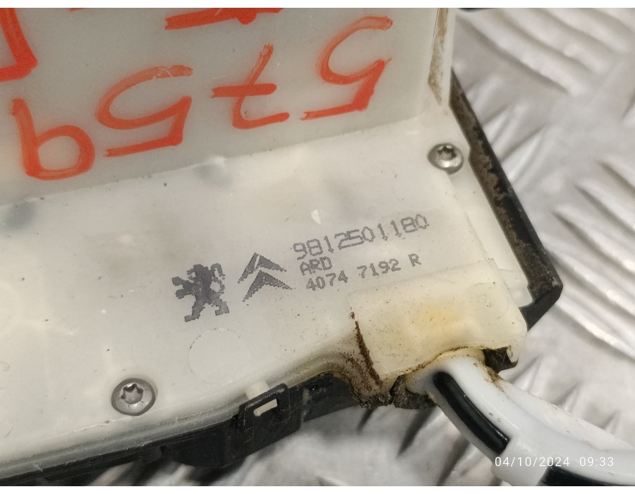 Recambio de cerradura puerta trasera derecha para peugeot 2008 (--.2013) 1.2 12v e-thp referencia OEM IAM 9812501180  