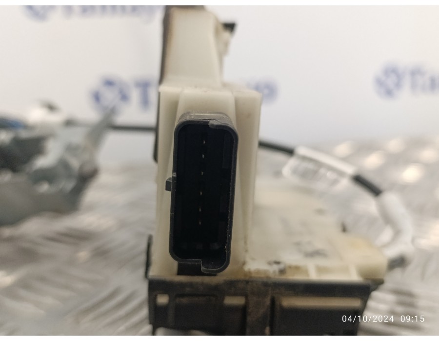 Recambio de cerradura puerta delantera izquierda para peugeot 2008 (--.2013) 1.2 12v e-thp referencia OEM IAM 9812500880  