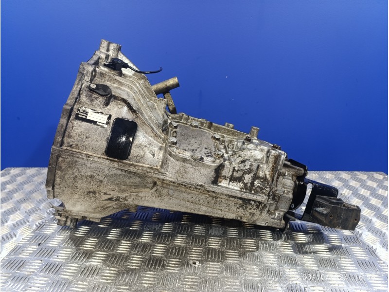 Recambio de caja cambios para iveco 35s9 2800 referencia OEM IAM 8869118  5S20090E00