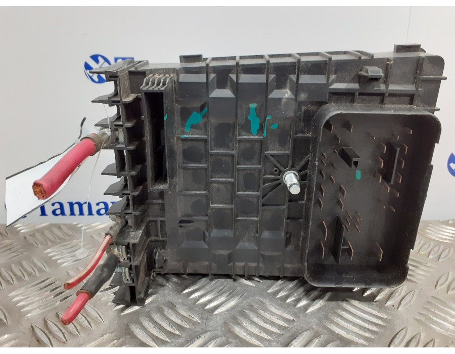 Recambio de caja reles / fusibles para volkswagen golf v berlina (1k1) 1.9 tdi referencia OEM IAM 1K0937125  017181301
