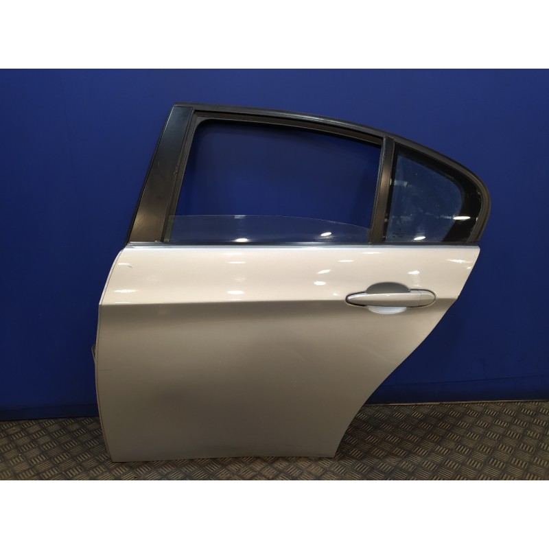 Recambio de puerta trasera izquierda para bmw serie 3 berlina (e90) 2.0 16v diesel cat referencia OEM IAM   