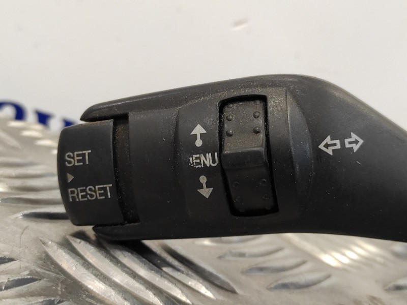 Recambio de mando intermitentes para ford kuga (cbv) 2.0 tdci cat referencia OEM IAM 17D9402  
