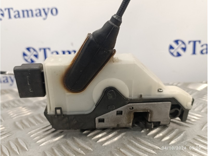 Recambio de cerradura puerta delantera derecha para peugeot 2008 (--.2013) 1.2 12v e-thp referencia OEM IAM 9812500780  