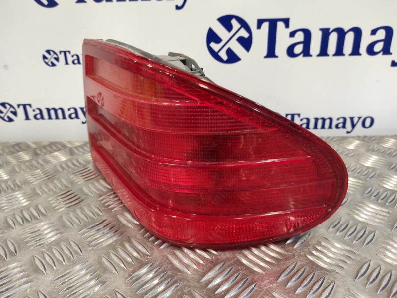 Recambio de piloto trasero derecho para mercedes-benz clase e (w210) berlina 2.0 16v cat referencia OEM IAM   