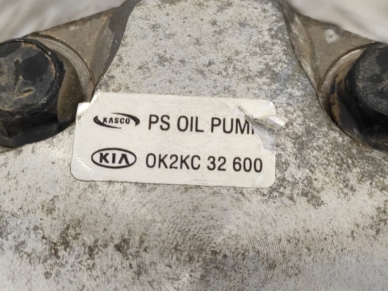 Recambio de bomba direccion para kia carens 2.0 turbodiesel cat referencia OEM IAM OK2KC32600  0K2KC32600