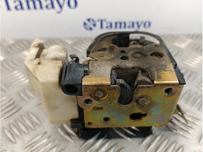 Recambio de cerradura puerta delantera derecha para fiat coupe (175) 1.8 16v cat referencia OEM IAM   