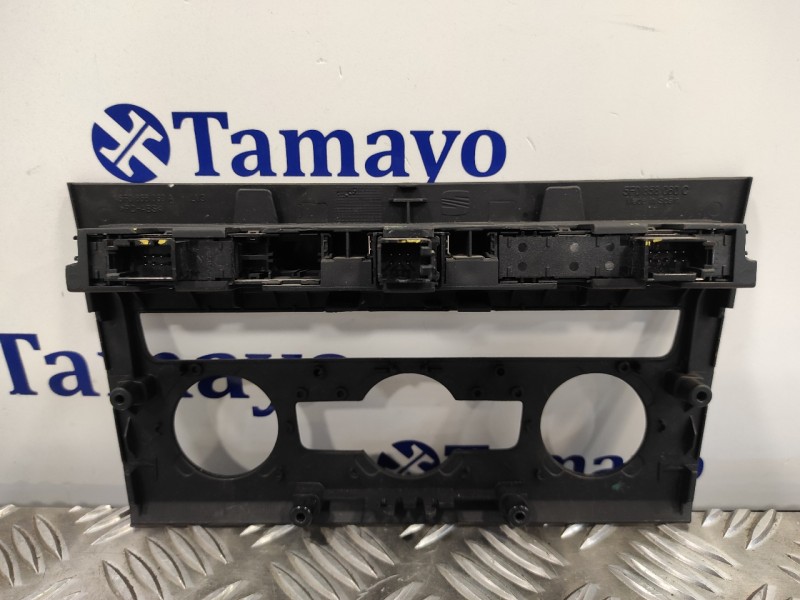 Recambio de warning para seat leon sc (5f5) 2.0 tdi referencia OEM IAM 5F0858060A  