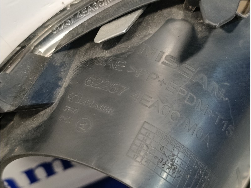 Recambio de molduras delanteras para nissan qashqai (j11) 1.6 dci turbodiesel cat referencia OEM IAM 622574EA0C  