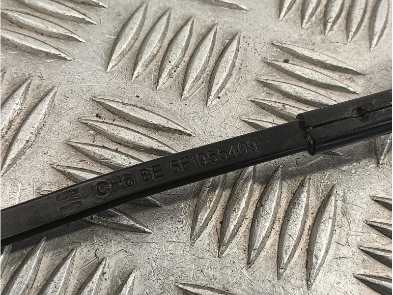 Recambio de brazo limpia delantero izquierdo para seat leon st (5f8) referencia OEM IAM 5F1955409  