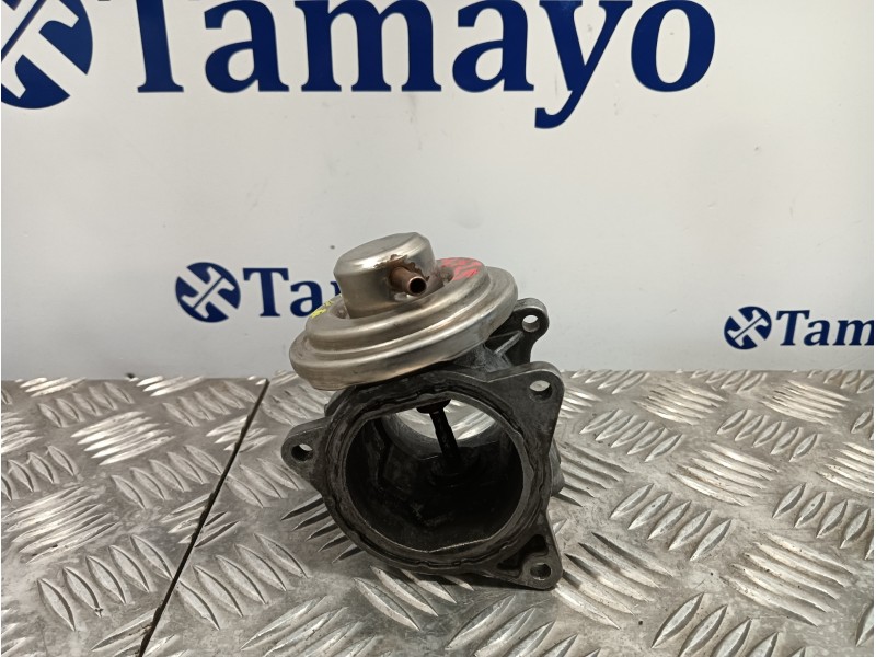 Recambio de valvula egr para dodge caliber 2.0 16v crd cat referencia OEM IAM 038129637D  