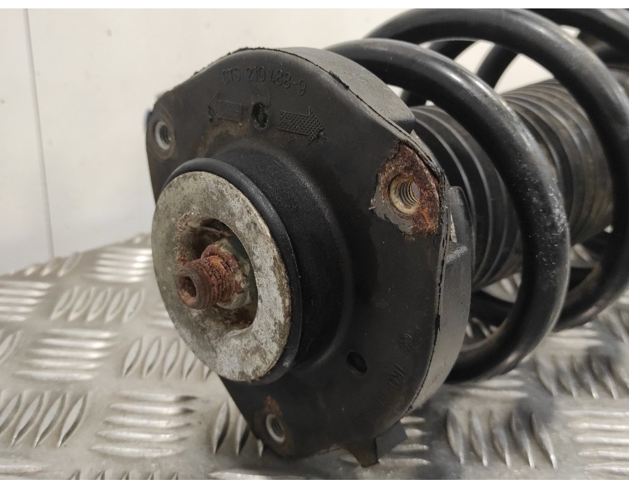 Recambio de amortiguador delantero derecho para seat leon (1p1) 2.0 tdi referencia OEM IAM 1T0413031HB  SE352V011