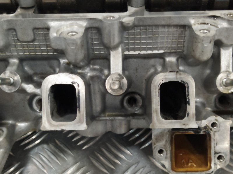 Recambio de culata para bmw serie 3 berlina (e46) 2.0 16v diesel cat referencia OEM IAM 778587603  7785876