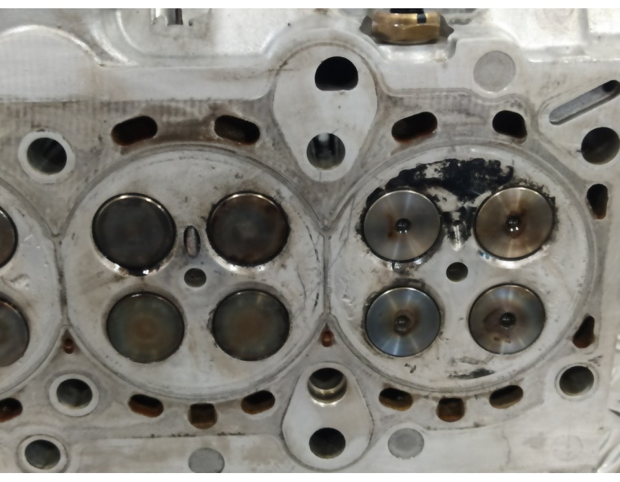 Recambio de culata para bmw serie 3 berlina (e46) 2.0 16v diesel cat referencia OEM IAM 778587603  7785876