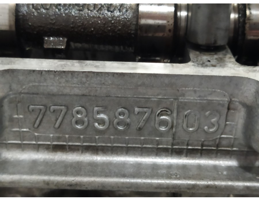 Recambio de culata para bmw serie 3 berlina (e46) 2.0 16v diesel cat referencia OEM IAM 778587603  7785876