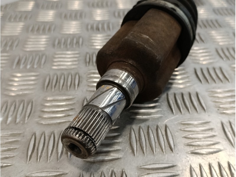Recambio de transmision delantera derecha para smart fortwo coupe 0.8 cdi referencia OEM IAM A4513570601  