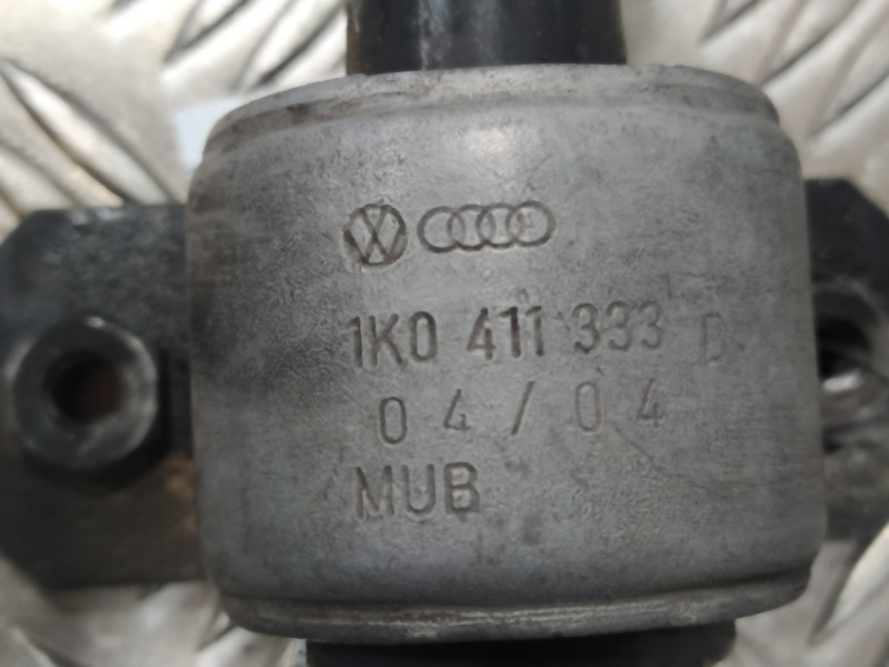 Recambio de barra estabilizadora delantera para volkswagen golf v berlina (1k1) 2.0 tdi referencia OEM IAM 1K0411335B  
