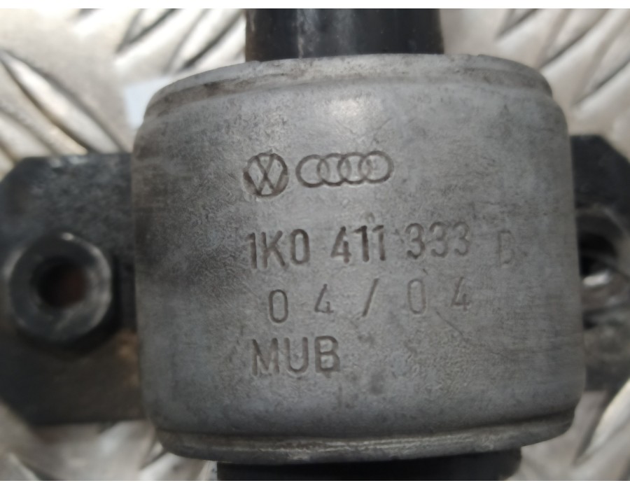 Recambio de barra estabilizadora delantera para volkswagen golf v berlina (1k1) 2.0 tdi referencia OEM IAM 1K0411335B  