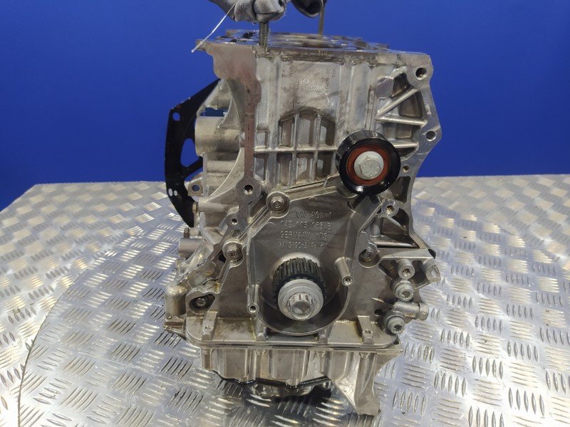 Recambio de bloque para seat leon (5f1) 1.4 16v tsi referencia OEM IAM 04E103023BF  04E103023BF15