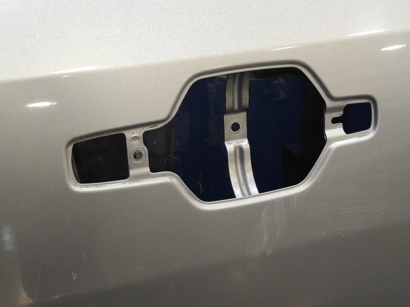 Recambio de puerta delantera derecha para mitsubishi montero (v60/v70) 3.2 di-d cat referencia OEM IAM   