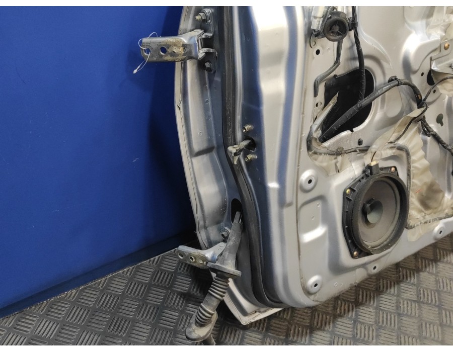 Recambio de puerta delantera derecha para mitsubishi montero (v60/v70) 3.2 di-d cat referencia OEM IAM   
