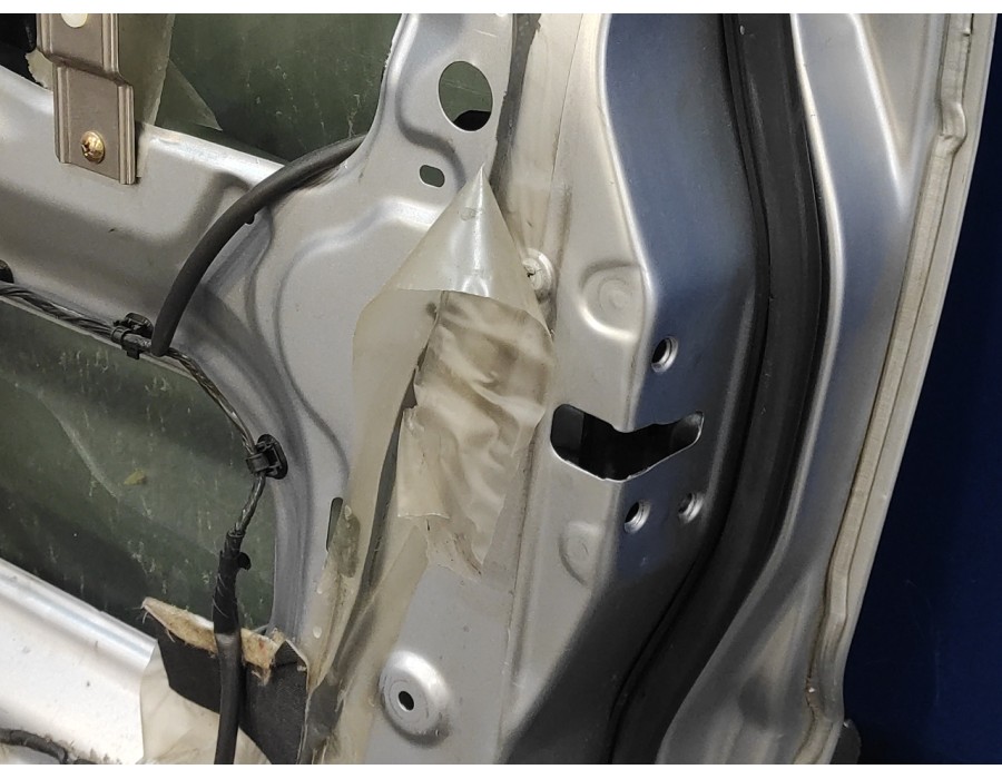Recambio de puerta delantera derecha para mitsubishi montero (v60/v70) 3.2 di-d cat referencia OEM IAM   