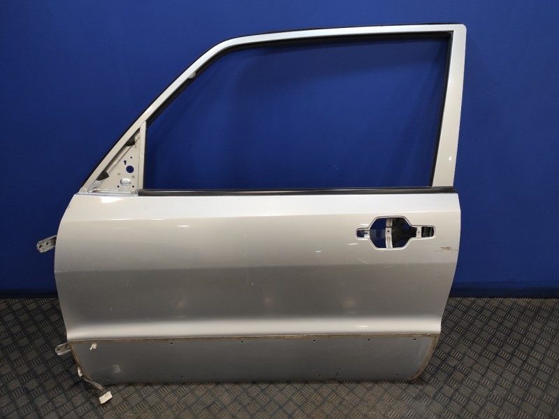 Recambio de puerta delantera izquierda para mitsubishi montero (v60/v70) 3.2 di-d cat referencia OEM IAM   