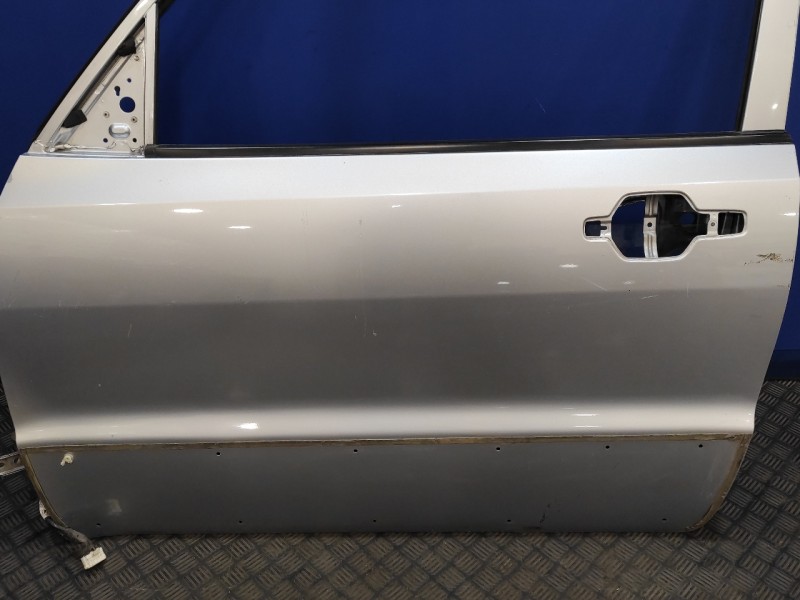 Recambio de puerta delantera izquierda para mitsubishi montero (v60/v70) 3.2 di-d cat referencia OEM IAM   