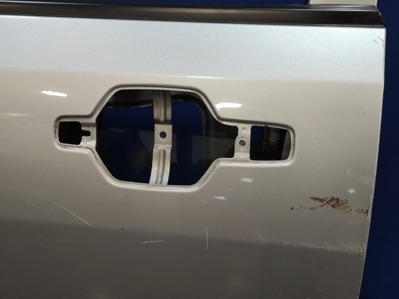 Recambio de puerta delantera izquierda para mitsubishi montero (v60/v70) 3.2 di-d cat referencia OEM IAM   