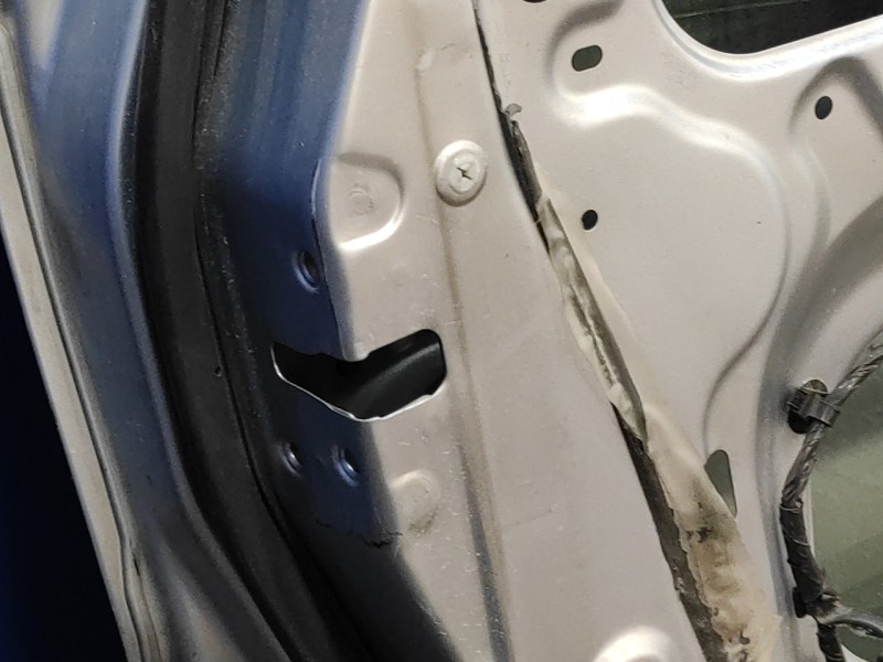 Recambio de puerta delantera izquierda para mitsubishi montero (v60/v70) 3.2 di-d cat referencia OEM IAM   