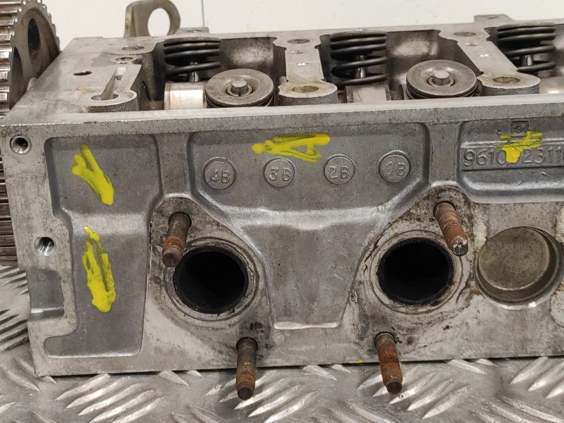 Recambio de culata para peugeot 106 (s1) 1.0 referencia OEM IAM 9610923110  