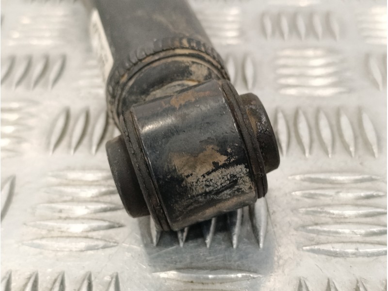 Recambio de amortiguador trasero para peugeot 208 1.2 12v e-vti referencia OEM IAM 9804627380  