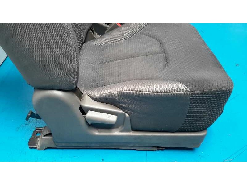 Recambio de asientos traseros para mitsubishi montero (v60/v70) 3.2 di-d cat referencia OEM IAM   