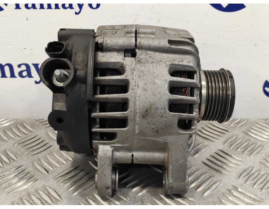 Recambio de alternador para peugeot 2008 (--.2013) 1.2 12v e-thp referencia OEM IAM 9818677980 2713135A TG12C261