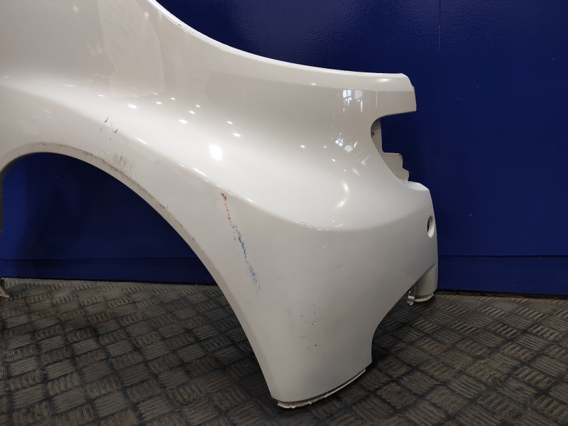 Recambio de aleta delantera derecha para smart fortwo coupe 0.8 cdi referencia OEM IAM   