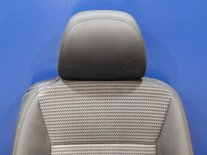 Recambio de asiento delantero derecho para mercedes-benz clase a (w169) 2.0 cdi cat referencia OEM IAM   
