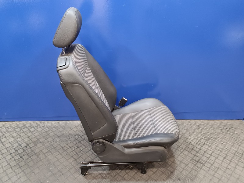 Recambio de asiento delantero derecho para mercedes-benz clase a (w169) 2.0 cdi cat referencia OEM IAM   