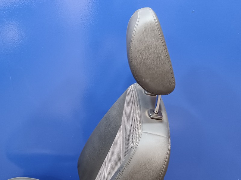 Recambio de asiento delantero derecho para mercedes-benz clase a (w169) 2.0 cdi cat referencia OEM IAM   