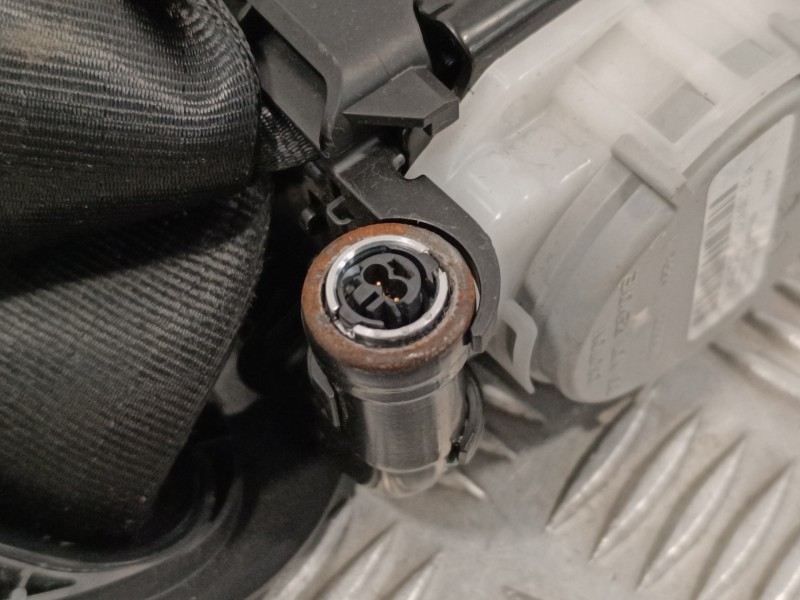 Recambio de cinturon seguridad delantero derecho para seat ateca (kh7) 1.6 tdi referencia OEM IAM 3066322  