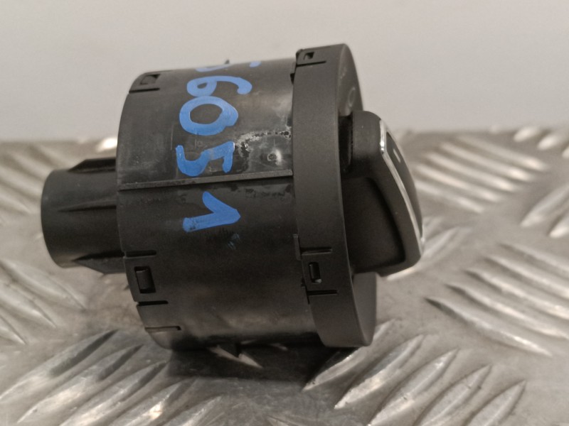 Recambio de mando luces para seat ateca (kh7) 1.6 tdi referencia OEM IAM 5G0941431AF  10095092