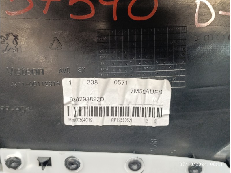 Recambio de guarnecido puerta delantera derecha para peugeot 2008 (--.2013) 1.2 12v e-thp referencia OEM IAM 98029882ZD  